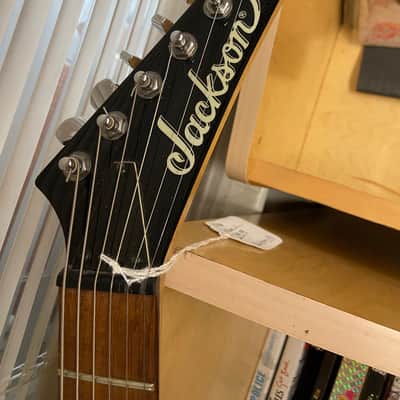 Jackson V Mid 2000s - Black image 4
