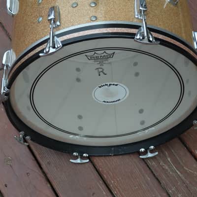 Vintage 1965 Ludwig Champagne Sparkle 22" Super Classic Bass Drum 22 x 14 image 4