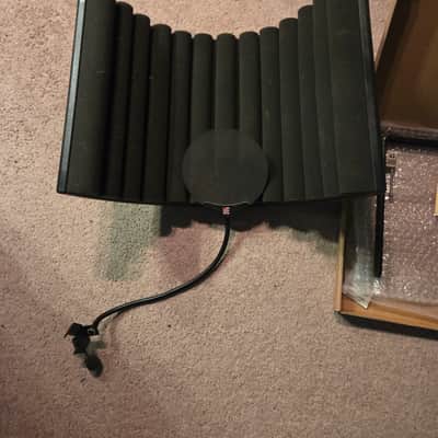 sE Electronics X1S Studio Bundle with Shockmount, RF-X Reflexion Filter, Pop Filter, Cable 2010s - Black