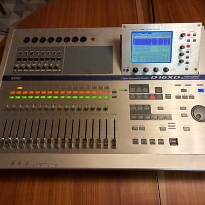 Korg D16XD Digital Recording Studio