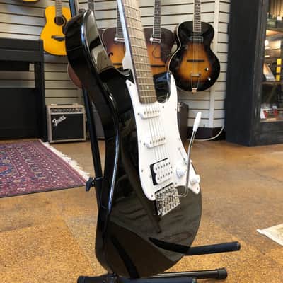 Yamaha Pacifica PAC012 Solid Body Electric Guitar Black image 2