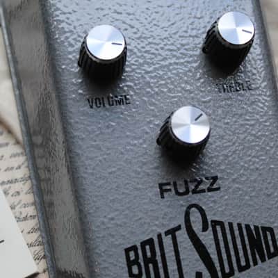 BRITISH PEDAL Britsound MkIII Special Edition Series Fuzz image 3