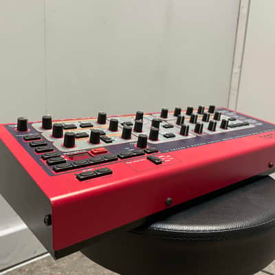 Nord Rack 2 16-Voice Rackmount Virtual Analog Synthesizer 1997 - 2003 - Red image 2
