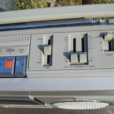 Vintage Panasonic Boombox ! 80's Jambox, RX-5100, radio. Great shape! Tape player image 12