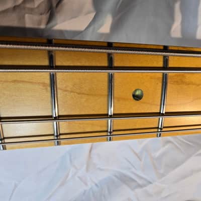 Fender MIJ Aerodyne Special Precision Bass 2022 - 2024 - Hot Rod Burst image 4