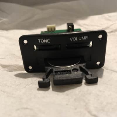 Shadow Onboard acoustic preamp Black image 2
