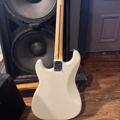 Fender Standard Stratocaster 2025 - Present - Olympic White Bild 6