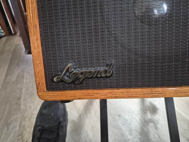 Legend A 30 60s 70s  - Wood image 1