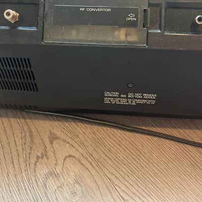 Beta VCR Cassette player image 7
