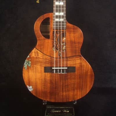 Handcrafted 5 String Baritone Ukulele, Curly Hawaiian Koa, Maple Leaf Inlay, Soft-bag, Bruce Wei UKB19-2009 image 7