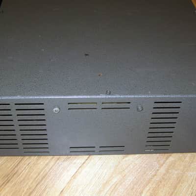 Ampeg B4R Stereo Biamp Bass Amp Head 1000W image 6