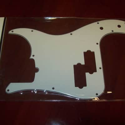 Genuine Fender Pickguard For American P. Bass - PARCHMENT, 099-1376-000