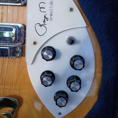 Rickenbacker 370/12RM 1988 - Maple glow image 5