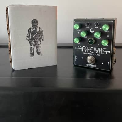 Spaceman Artemis Modulated Filter | Reverb
