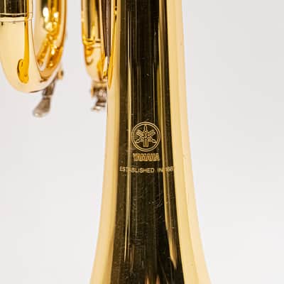 Yamaha YTR-2330 Student Bb Trumpet – Gold Lacquer with Case & Accessories image 2