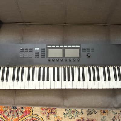 Native Instruments Komplete Kontrol S88 MKii 2020 - Present - Black image 3