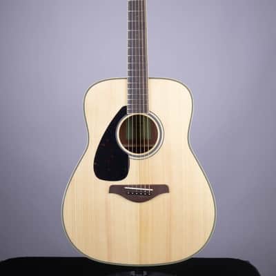 Yamaha FG820L Left-Handed Dreadnought Acoustic Guitar Natural image 2