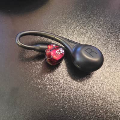 Used Shure RMCE-TW2 Wireless Bluetooth Adapter with SHURE 535 earphone bundle - Red with black image 3