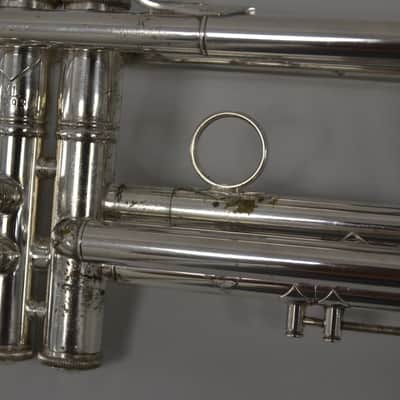 Trompeta Bach Stradivarius pabellón 43 en buen estado. image 10