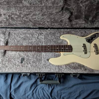 Upgraded Fender American Professional Jazz Bass with Rosewood Fretboard 2017 - 2019 - Olympic White image 2