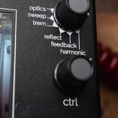 Gamechanger Audio Light Pedal Analog Optical Spring Reverb image 6