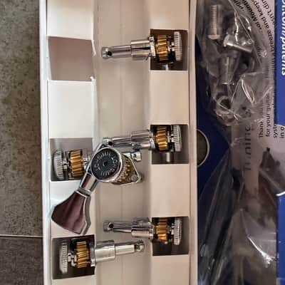 Hipshot 3x3 locking tuners - Chrome image 2