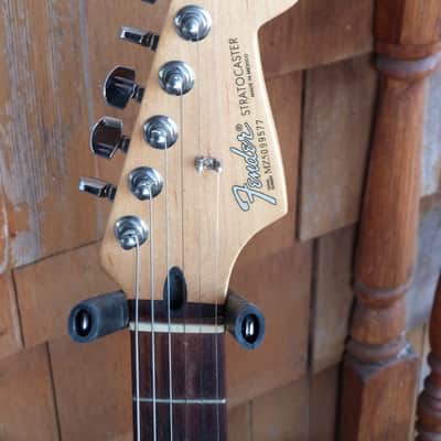 Fender Strat Sunburst made in mexico with original hardshell case 2005 - Sunburst image 2