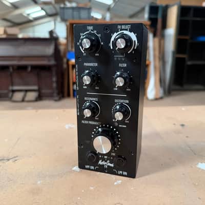 Mastersounds Radius 4V mixer with FX Unit and Linear Power in Custom MS Case image 8