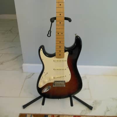 Fender American Standard Stratocaster, Left handed - 3-color Sunburst, Maple Fingerboard 2014 image 1
