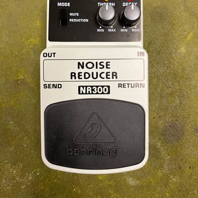 Behringer NR300 Noise Reducer Pedal - Standard image 1