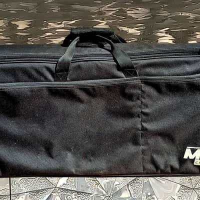 Trolley Crumar MOJO SPT-61 Keyboard Gig Bag Black