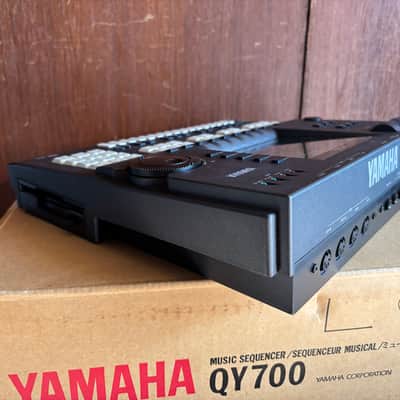 Yamaha QY700 Music Sequencer High-End Sequencer Workstation w/ box, power supply image 7
