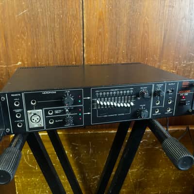 ROLAND SVC-350 VOCODER svc350 vintage 11band vocoder vp330