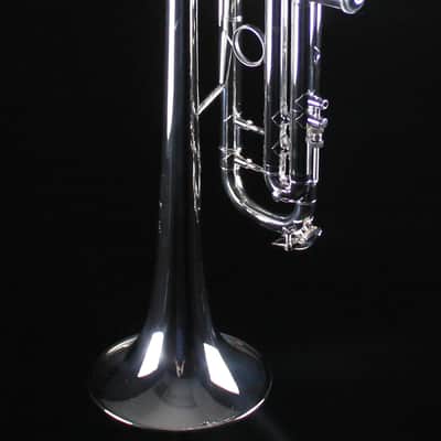 Bach Stradivarius 180S37 Professional Bb Trumpet (Silver Plated) image 2