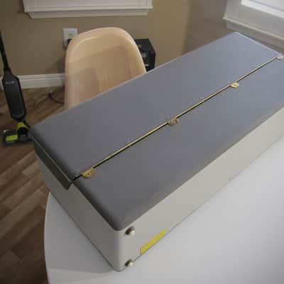 ORCOA by Farfisa Air Organ Model 311 Concert Traveler 24 Chords Made in Italy Circa-1960s-Two Tone Grey image 15