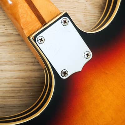 1960s Kent Model 820 Vintage Electric Guitar Japan Kawai Flame Maple 100% Stock image 17