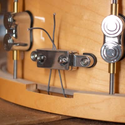 PDP 20-Ply Maple Snare with Wood Hoops and Chrome Hardware 14 x 5.5 in. (PDSN5514NAWH) image 5