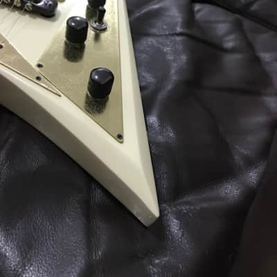 Jackson RR1 Custom Randy Rhoads 1983 San Dimas Custom Shop Offset Flying V White PRE Fender era! image 11