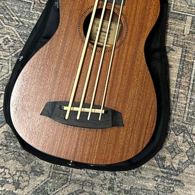 U-Bass Bass Acoustic / Electric Ukulele image 2