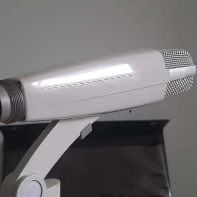 Immagine Sennheiser MD 421-2 Cardioid Dynamic Microphone 1960s - 1970s - White - 10