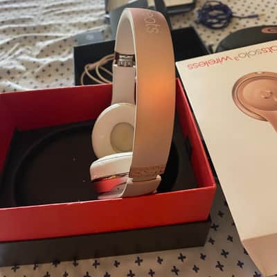 Beats By Dre Solo 3 Wireless rose Headphones image 5