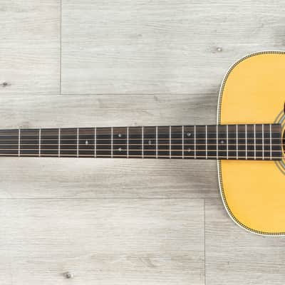 Martin D-28 Billy Strings Dreadnought Acoustic Guitar, Rosewood Back & Sides, Spruce Antique Toner image 4
