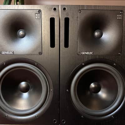 Genelec 1032A 10" Powered Nearfield Studio Monitor pair 1992 - 2013 - Black image 1