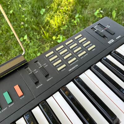 Yamaha PSR-11 1980's w/ stand and original power supply! image 6