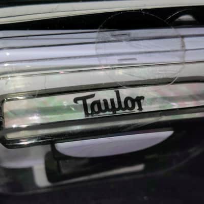 Taylor Pearl Thalia guitar capo Black Chrome image 8