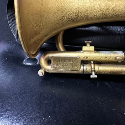 Unbranded Vintage Cornet - 556908 image 8