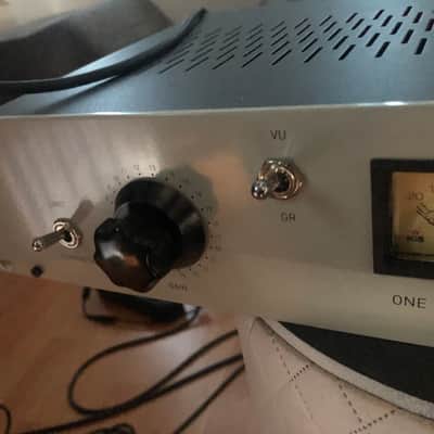 IGS Audio One LA 19 2022 - Grau image 6