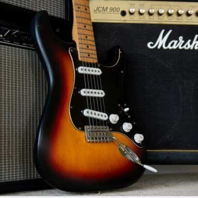 Fender Standard Stratocaster with Maple Fretboard 2008 (upgrade) - Brown Sunburst image 3