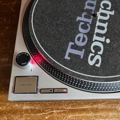 Technics SL-1200MK2 silver color Analog Turntable image 2