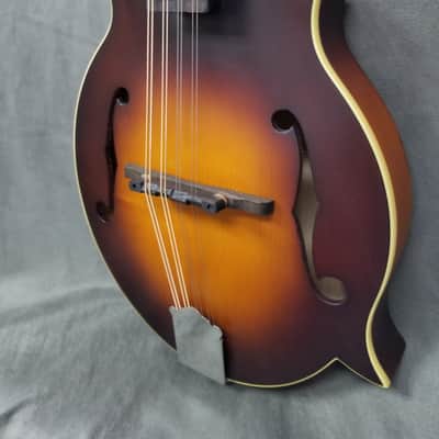 The Loar LM-590 Contemporary F-Style Mandolin Sunburst image 2